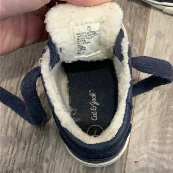 Cat & Jack boys shoes - Picture 4 of 4